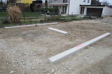 Streifenfundamente für Doppelgarage mit Mittelwandaussparung