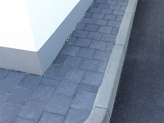 LEISTENSTEINE, EINFASSUNGEN, BORDSTEINE